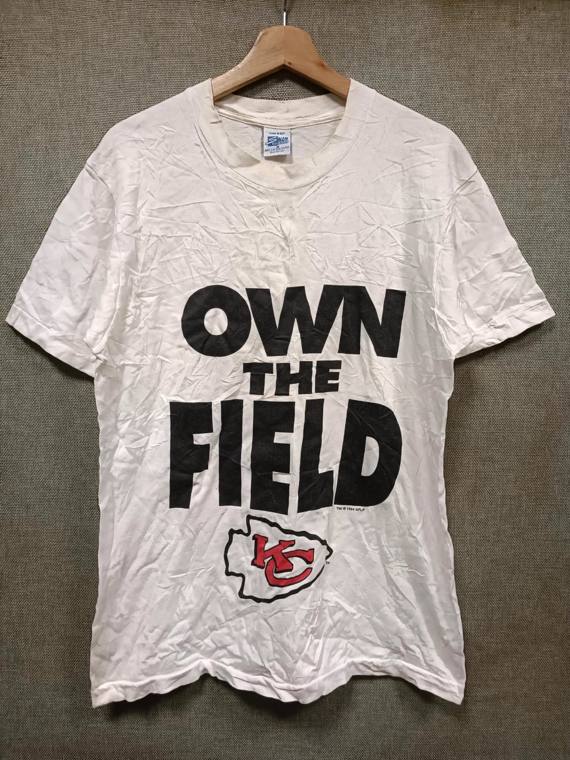 Vintage Style NFL Kansas City Sweatshirt T-shirt Ideal Gift for NFL Fans