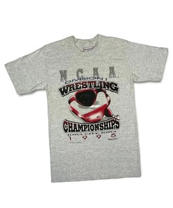 Vintage Style Ncaa Division 1 Wrestling Championships 1995 Iowa T-Shirt Sweatshirt Hoodie American Football Gifts Lover
