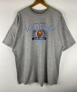 Vintage Style North Carolina Tarheels 2005 Ncaa Sweatshirt Hoodie Football Game Day T-Shirt Lover