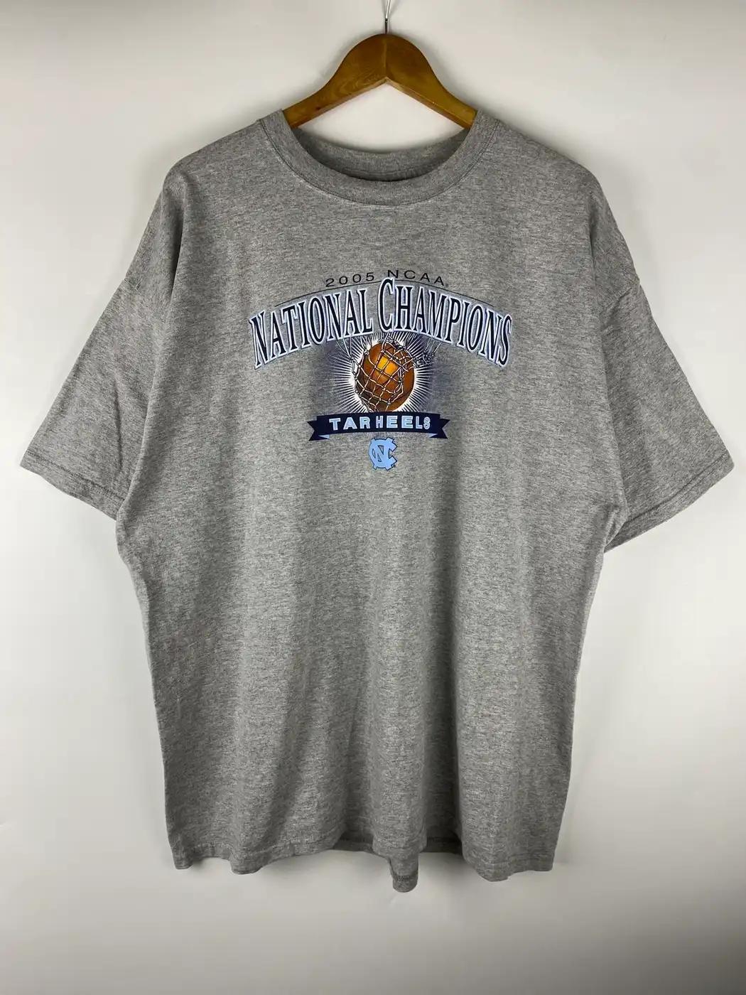 Vintage Style North Carolina Tarheels 2005 Ncaa Sweatshirt Hoodie Football Game Day T-Shirt Lover