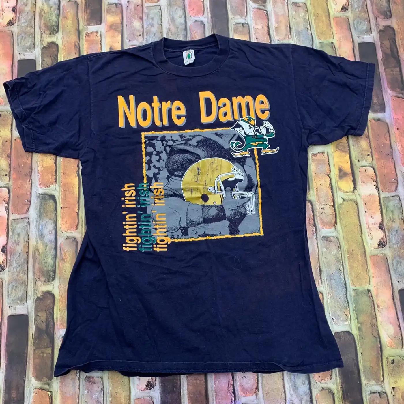 Vintage Style Notre Dame Fighting Irishs T-Shirt Sweatshirt Hoodie Crewneck Pullover American Football Gifts Lover