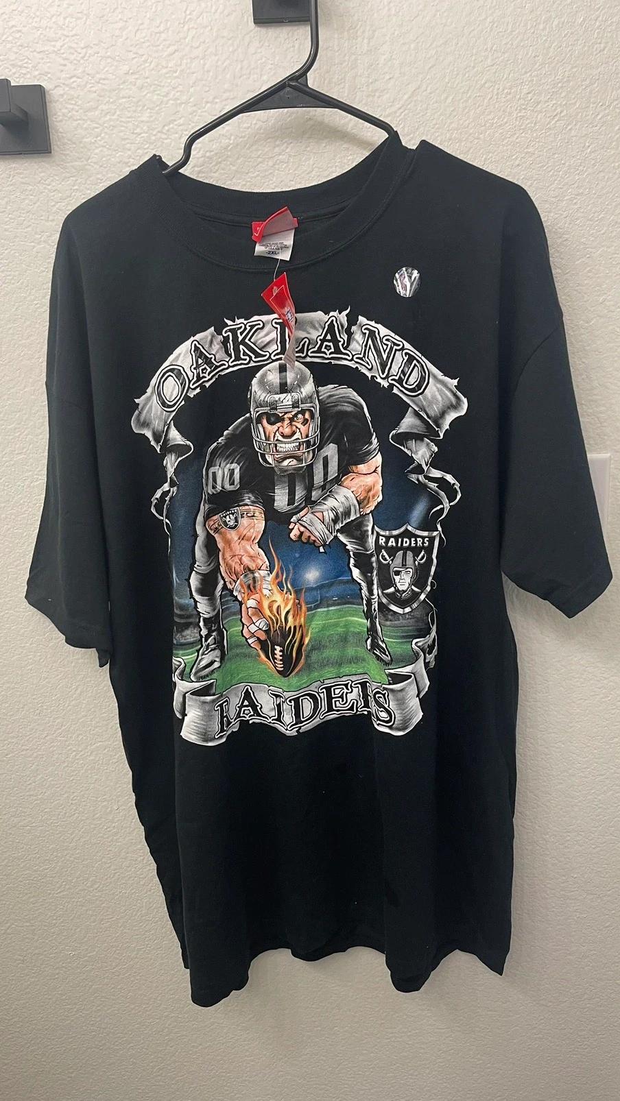 Vintage Style Oakland Raiders NFL Football Sweatshirt T-shirt Ideal Gift for NFL Fans