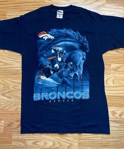 Vintage Style Pro Player Broncos Denver Sweatshirt T-shirt Ideal Gift for NFL Fans