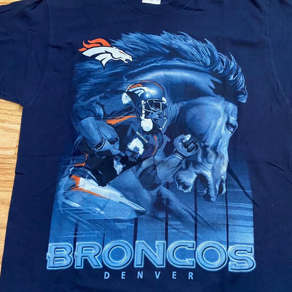 Vintage Style Pro Player Broncos Denver Sweatshirt T-shirt Ideal Gift for NFL Fans - Image 2