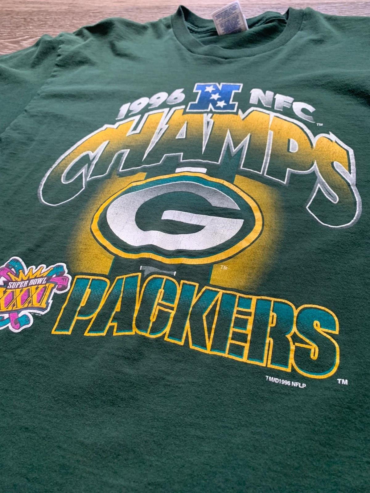 Vintage Style Pro Player Green Bay Packers NFC Champs Sweatshirt T-shirt Ideal Gift for NFL Fans - Image 2