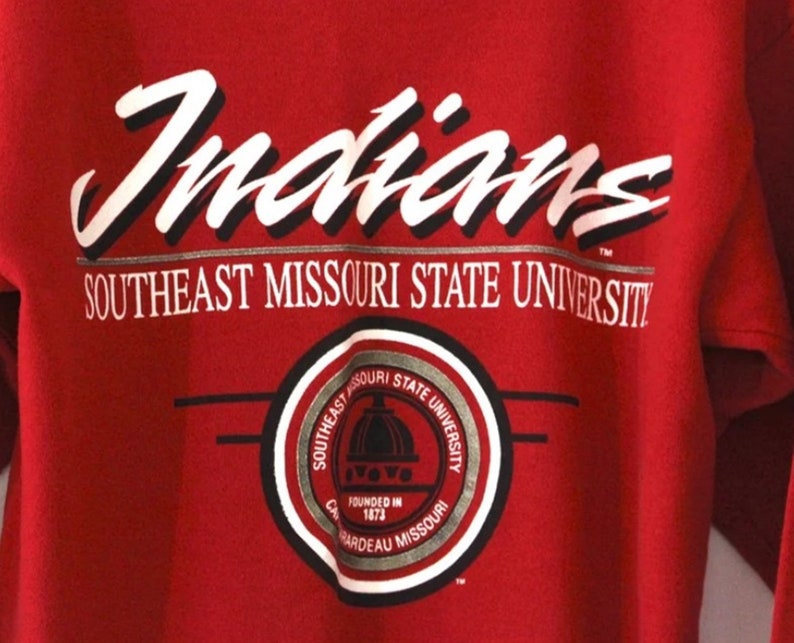 Vintage Style Southeast Missouri State University Indians Sweatshirt, Vintage Style 90S Shirt Indians Sweater - Image 2
