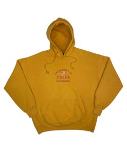 Vintage Style Tu Golden Hurricanes University Of Tulsa T-Shirt Sweatshirt Hoodie American Football Gifts Lover