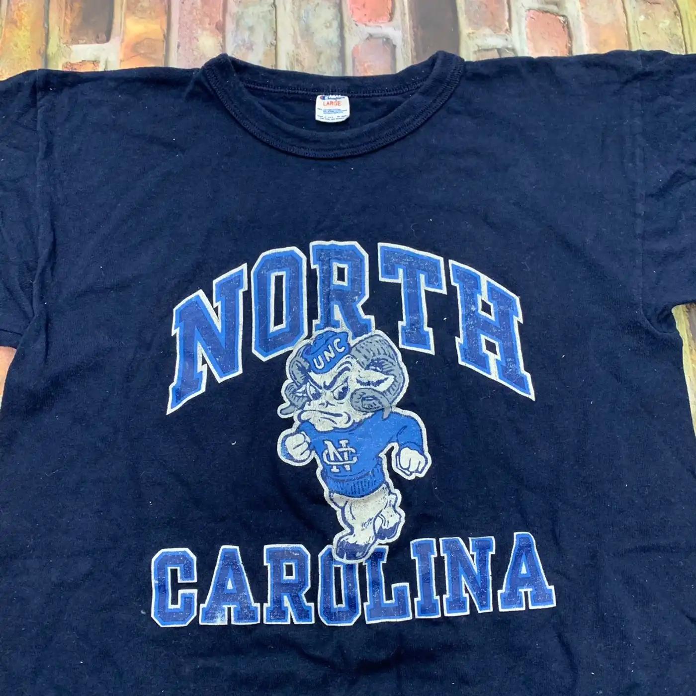 Vintage Style Unc Tar Heels T-Shirt Sweatshirt American Football Sweatshirt Sports Gifts - Image 2