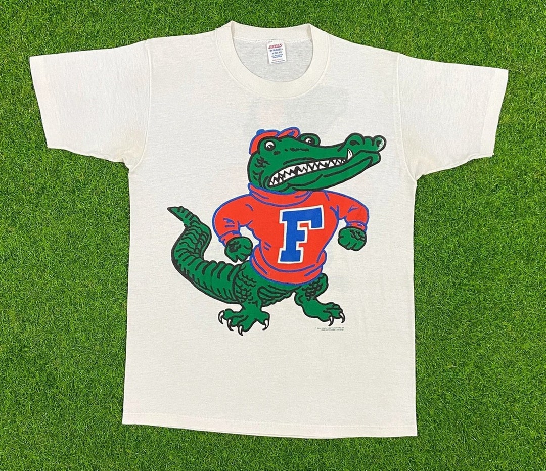 Vintage Style University Florida Gators Jerzees T-Shirt Stylish And Comfortable Gators Shirt