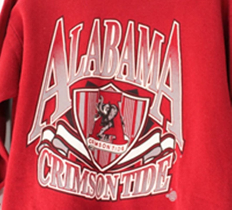 Vintage Style University Of Alabama Crimson Roll Tide Sweatshirt Classic Alabama Crimson Sweater - Image 2