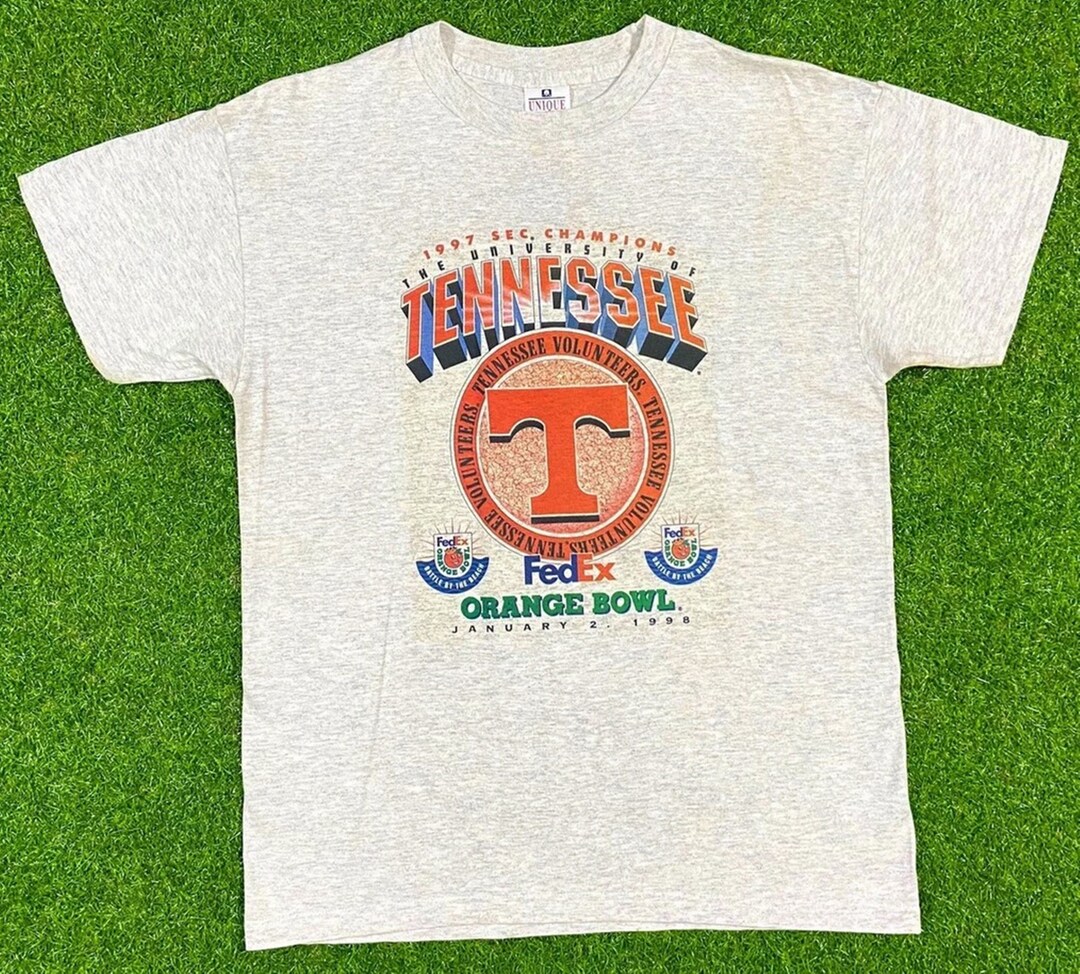 Vintage Style University Of Tennessee Volunteers T-Shirt, Vintage Style 90S Shirt, Tennessee Volunteers Shirt