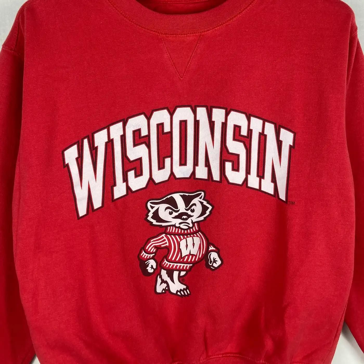 Vintage Style University Of Wisconsin-Madison Badgers Sweatshirt Hoodie Football Game Day T-Shirt Lover - Image 2
