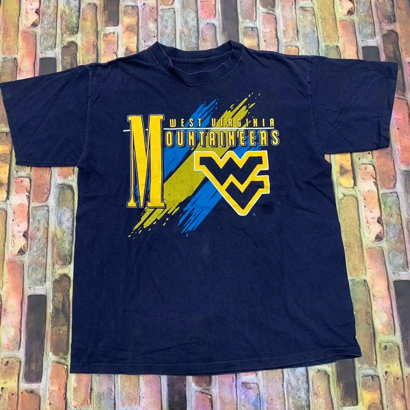 Vintage Style West Virginia Mountaineers T-Shirt Sweatshirt Hoodie Crewneck Pullover American Football Gifts Lover