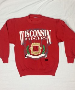 Vintage Style Wisconsin Badgers Crewneck Sweatshirt - Perfect NCAA Gift for Fans