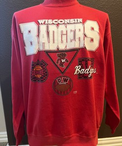 Vintage Style Wisconsin Badgers Crewneck Sweatshirt for NCAA Football Fans