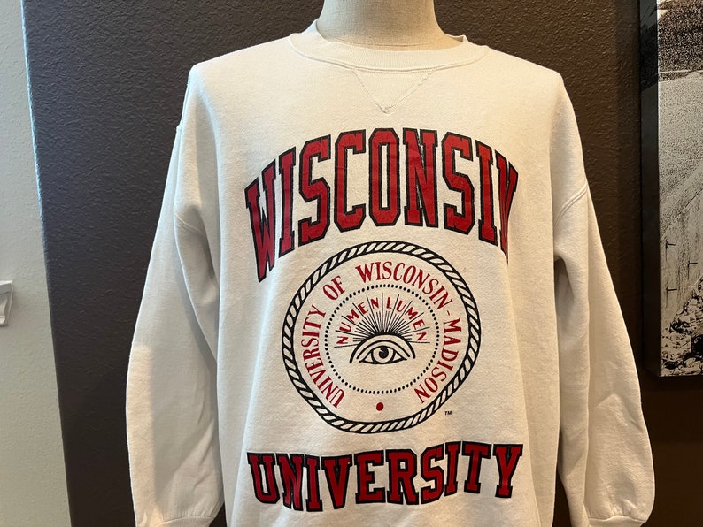 Vintage Style Wisconsin University White Crewneck Sweatshirt
