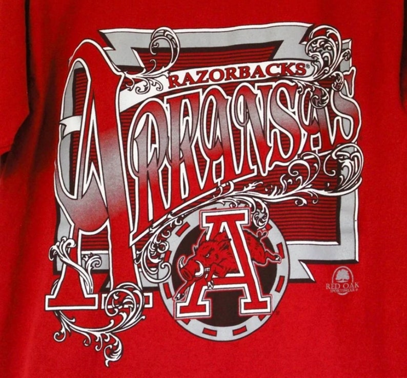 Vintage University Of Arkansas Razorbacks T-Shirt , Vintage 90S Shirt, Perfect For Razorbacks Enthusiasts - Image 2