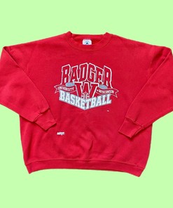 Vintage University of Wisconsin Badgers Basketball Sweatshirt - NCAA Fashion for Fans