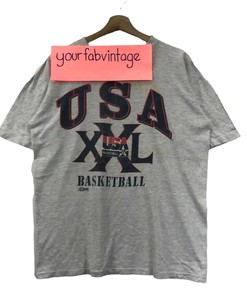 Vintage Usa Basketball By T-Shirt Sweatshirt Pullover Hoodie Reprinted