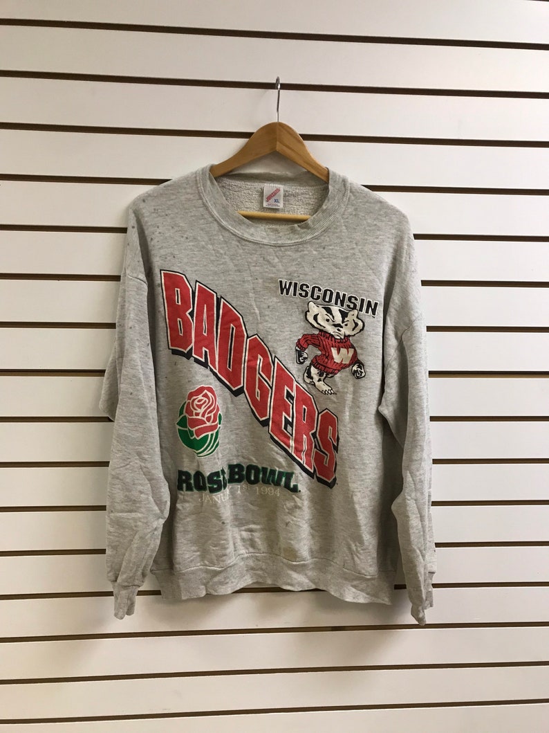 Vintage Wisconsin Badgers Rose Bowl Sweatshirt, Perfect Gift for NCAA Fans