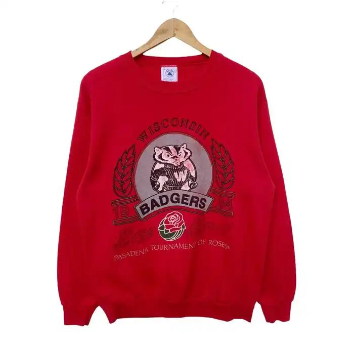 Vintage Wisconsin Badgers Super Bowl Sweatshirt - Perfect Gift for NCAA Fans