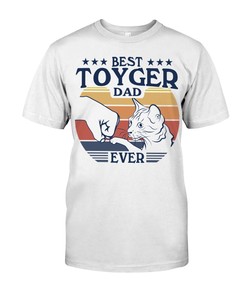 Wild Toyger Cat T-Shirt For Men - A Fun Way To Celebrate Your Feline Friend