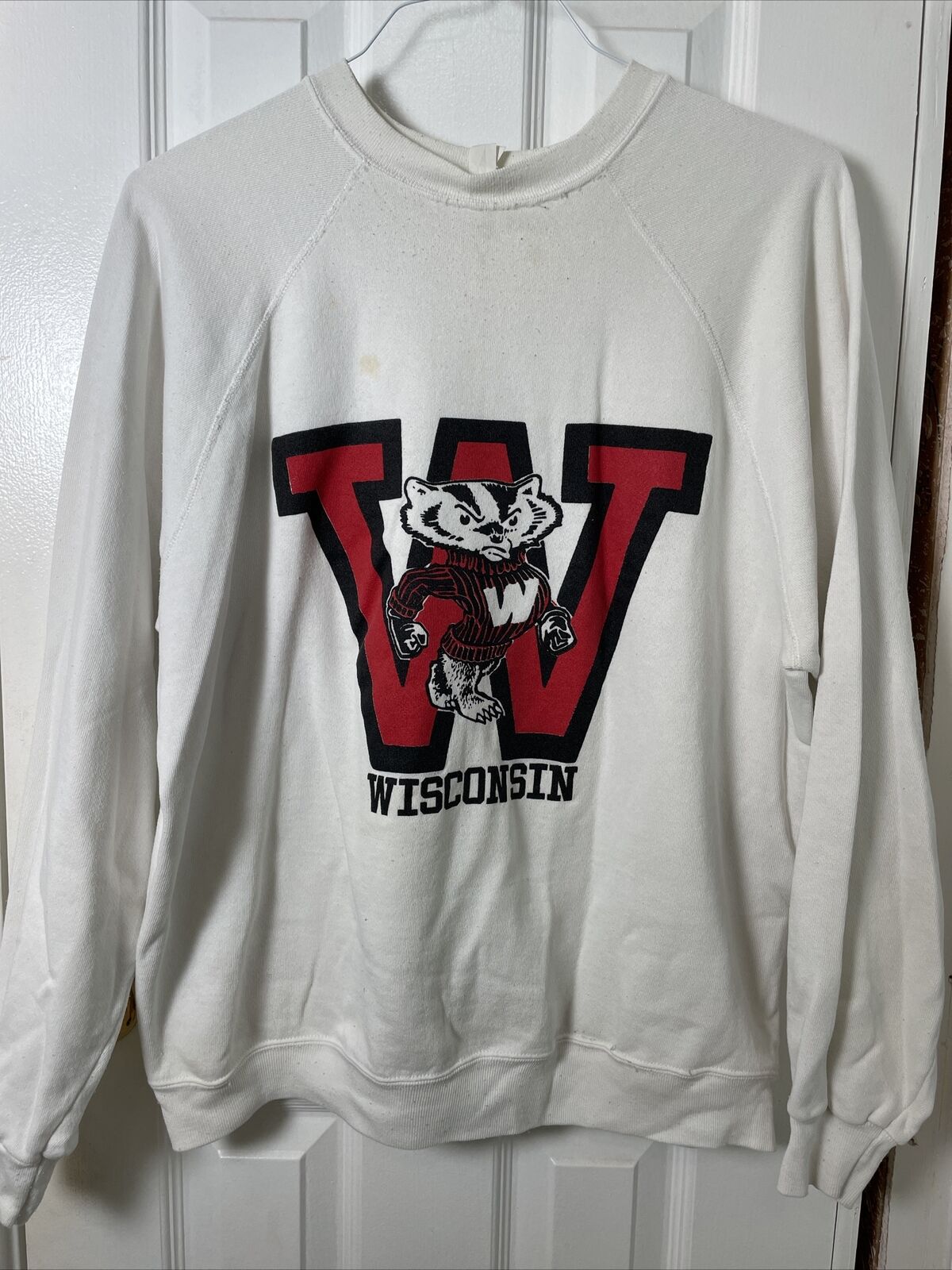 Wisconsin Badgers Pullover Sweatshirt - Vintage Style NCAA Apparel