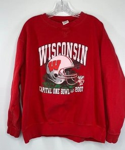 Wisconsin Badgers Vintage Style Capital One Bowl Football 2007 Sweatshirt