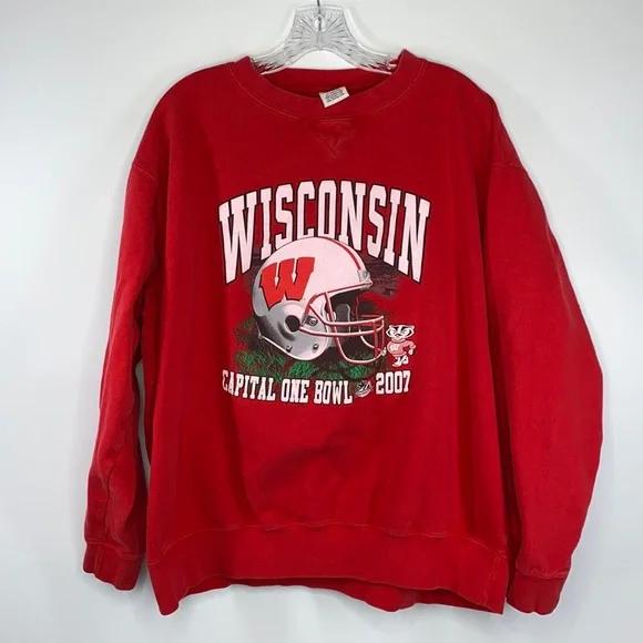 Wisconsin Badgers Vintage Style Capital One Bowl Football 2007 Sweatshirt