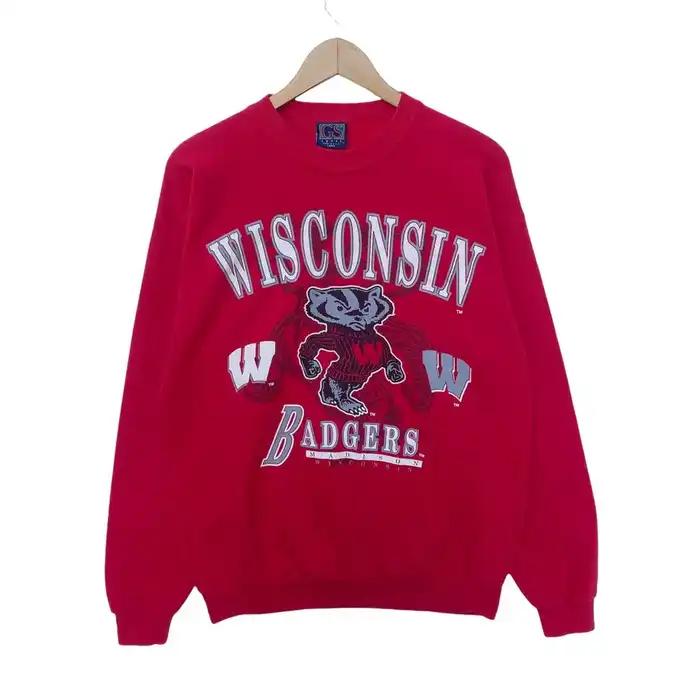 Wisconsin Badgers Vintage Style Pullover Sweatshirt Bundle, Perfect for NCAA Fans