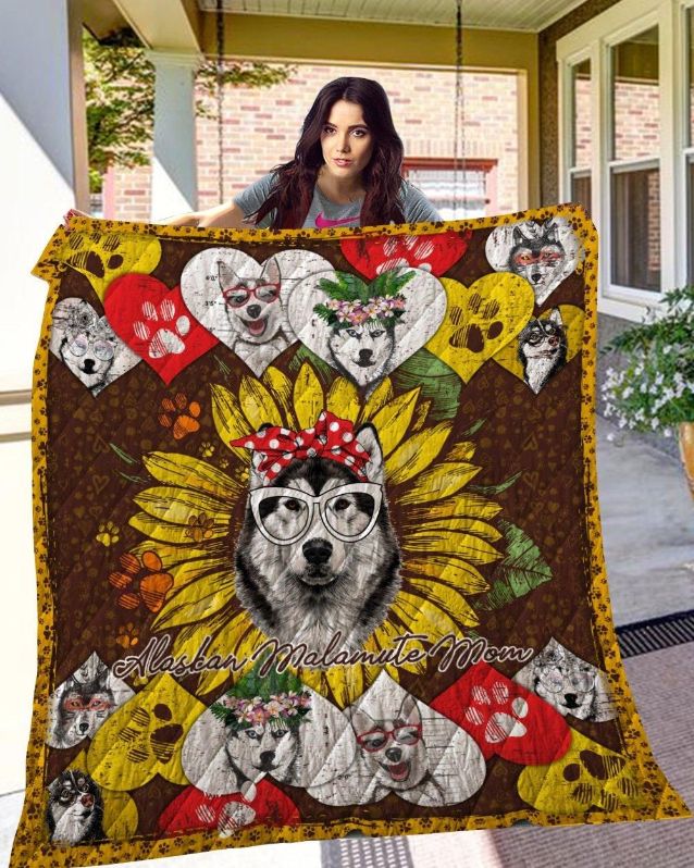 Alaskan Malamute Mom Sunflower Quilt Blanket - Cozy Blanket for Dog Lovers