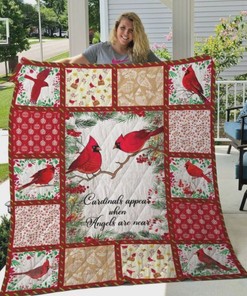 Angels Are Near Cardinals Appear Pattern Quilt Blanket for Bed Set for Teens