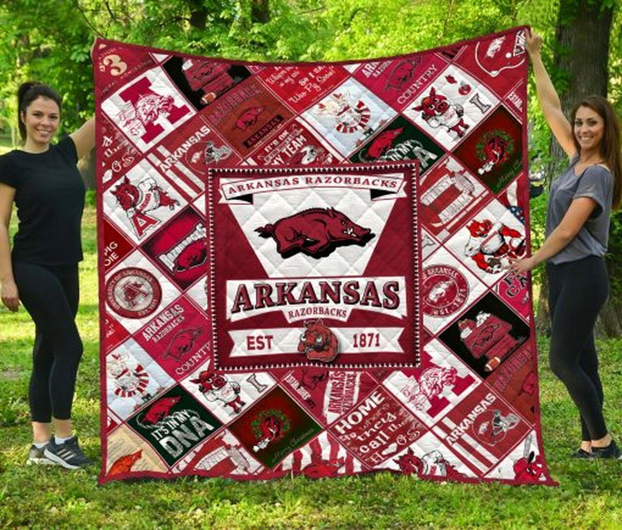 Arkansas Razorbacks NCAA Quilt Coverlet for a Comfortable and Stylish Bed