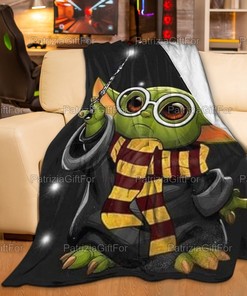 Baby Yoda Dressed as Harry Potter Fleece Quilt Blanket for Kids