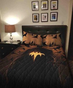 Batman Hero Quilt Blanket - Warner Bros Officially Licensed Batman Bedding