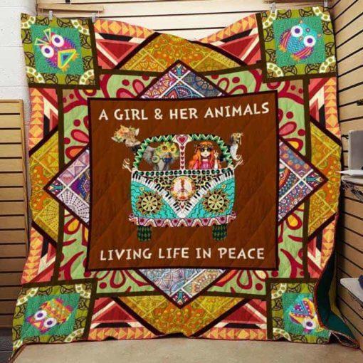 Be Peaceful, Live Peace: Hippie Bus Quilt Bedding Set for Fans of All Ages