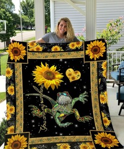 Bearded Dragon Sunflower You Are My Sunshine Quilt Blanket - Unique and Fun Gift for Reptile Lovers