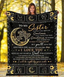 Best Gift for Sister: Personalized Quilt Bedding Set with Fleece Blanket