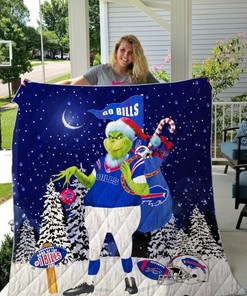 Buffalo Bills Grinch Santa Quilt Blanket - Perfect for the Holiday Season