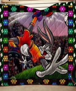 Bugs Bunny Cartoon Character Quilt Blanket: Retro Cartoon Fun in Your Room