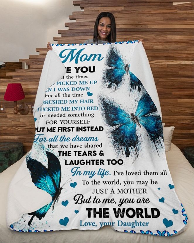 Butterfly Themed Blanket to Show Your Love to Mom
