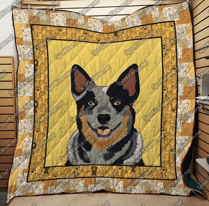 Calico Dog Quilt Blanket - A Furry Friend for Animal Lovers