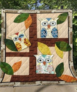 Cartoon Owl With Leaves Quilt Blanket: A Whimsical Touch For Your Room