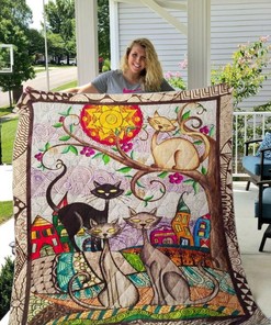 Cat Painting Cat Lo Quilt Blanket - A Beautiful Blanket for Art-Loving Cat Fans