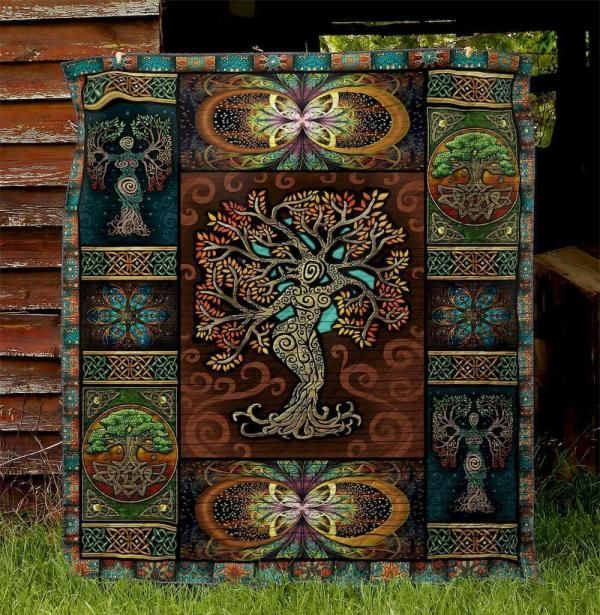 Celtic Pattern Tree Of Life Quilt Blanket for Fans of Celtic Symbolism