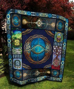 Chalice Well Inspirational Quilt Blanket - Celebrate Spiritual Awakening and Healing