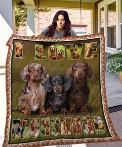 Chdog2001 Dachshund Quilt Blanket - Great for Dog Lovers