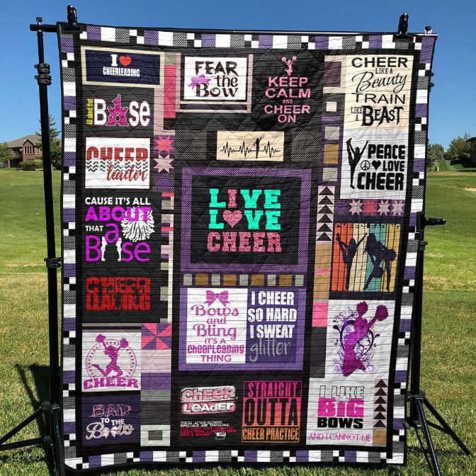 Cheerleaders, show off your love for the sport with this Live Love Cheer quilt blanket