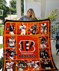 Cincinnati Bengals Quilt Bedding Set - Show your support for the Bengals with this cozy quilt bedding set.