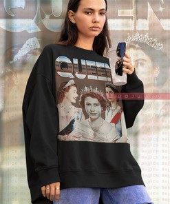 Classic Queen Elizabeth Vintage Sweatshirt - Movie Shirts for Men and Women